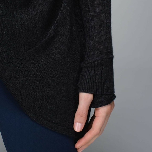 LULULEMON Twist & Wrap Cashmere Thumbhole Cardigan Sweater in Heathered Black - Picture 3 of 10